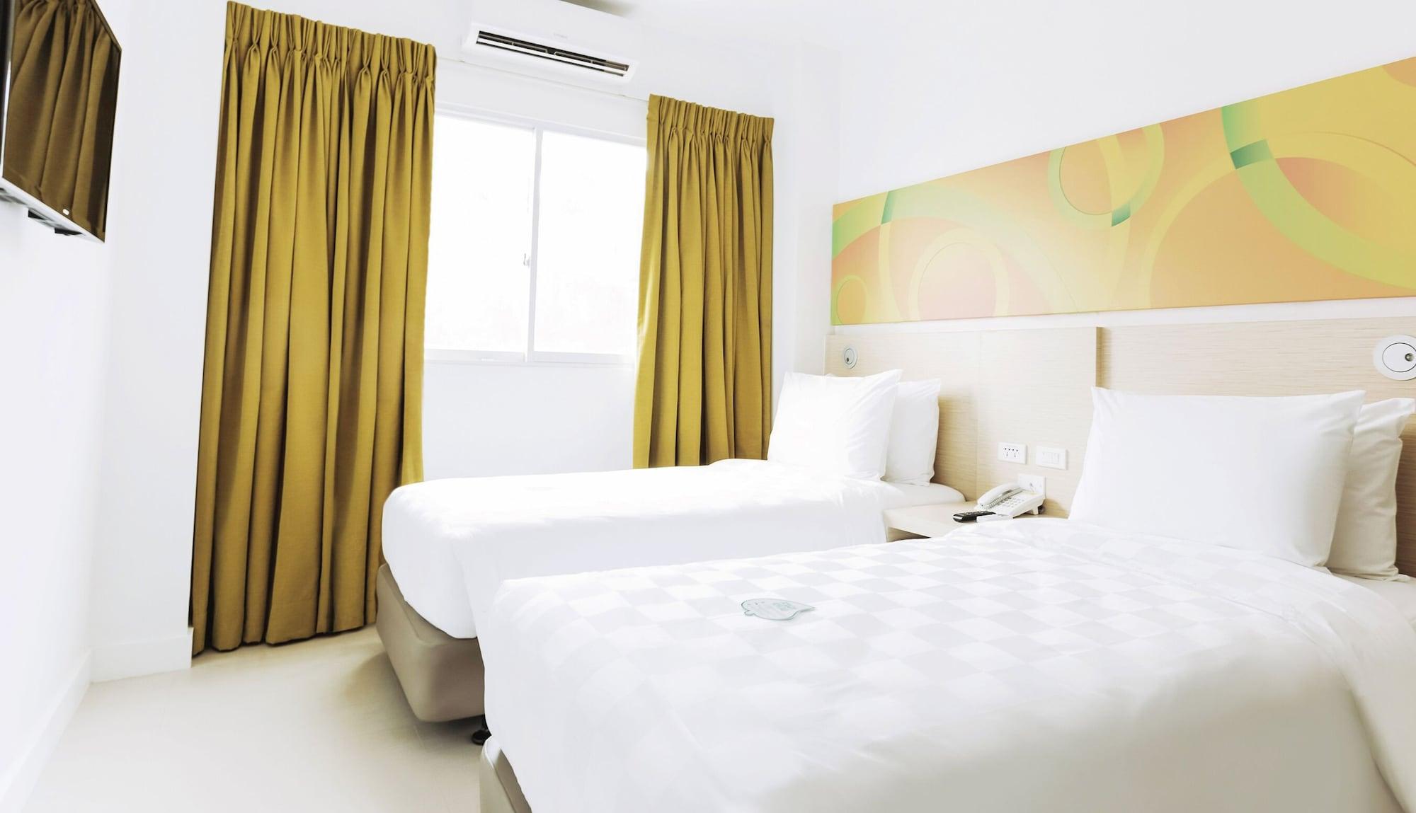 Go Hotels Manila Airport Road Paranaque City Exteriör bild