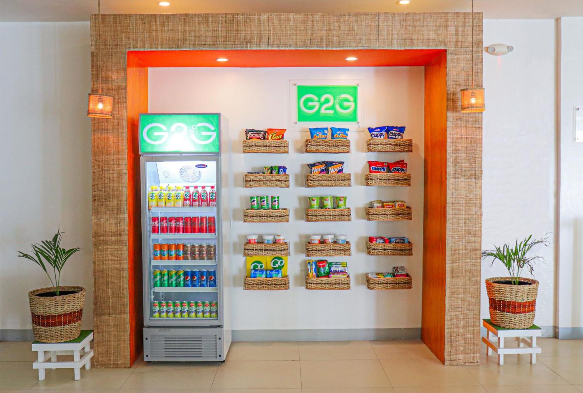 Go Hotels Manila Airport Road Paranaque City Exteriör bild