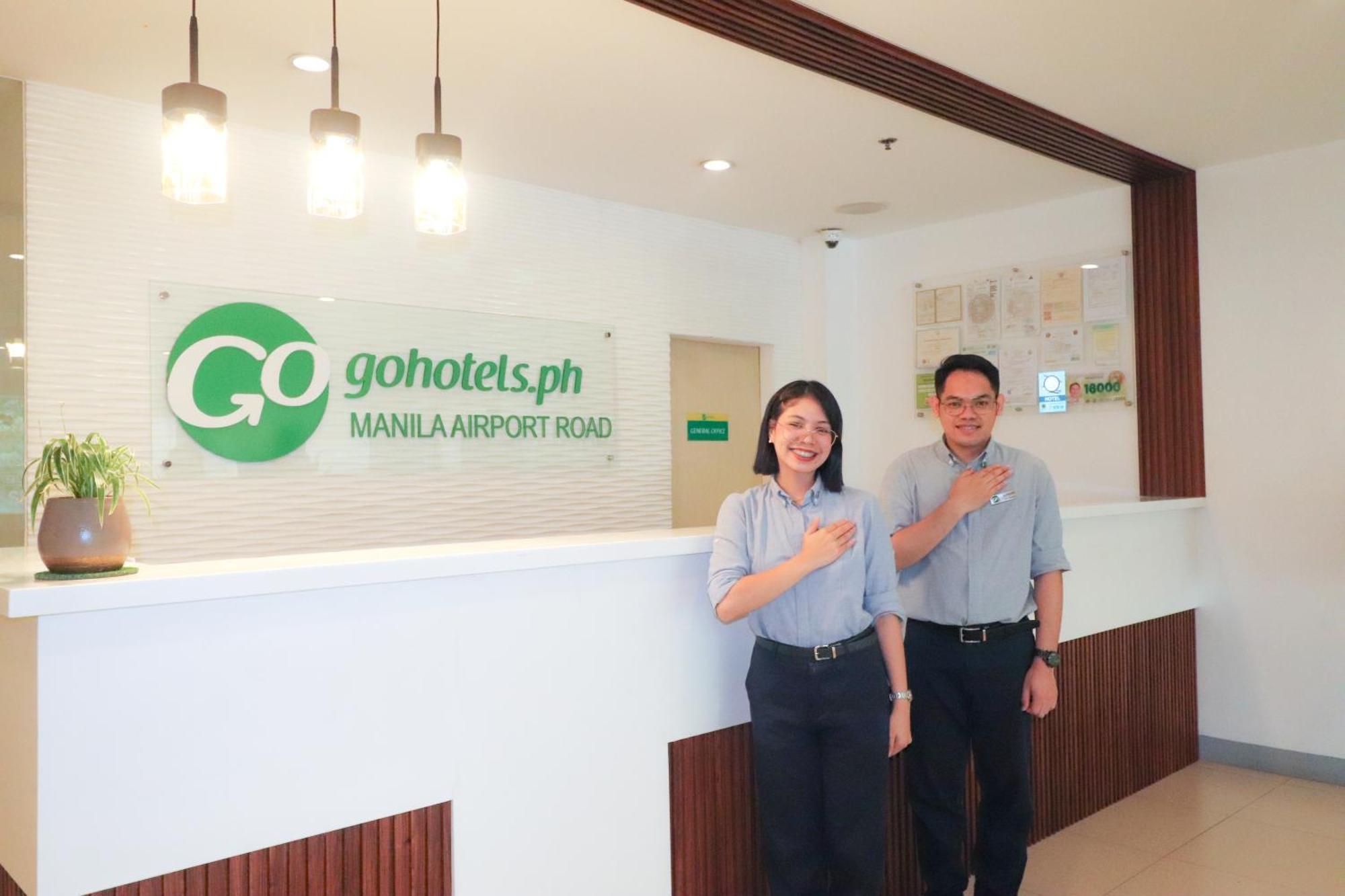Go Hotels Manila Airport Road Paranaque City Exteriör bild