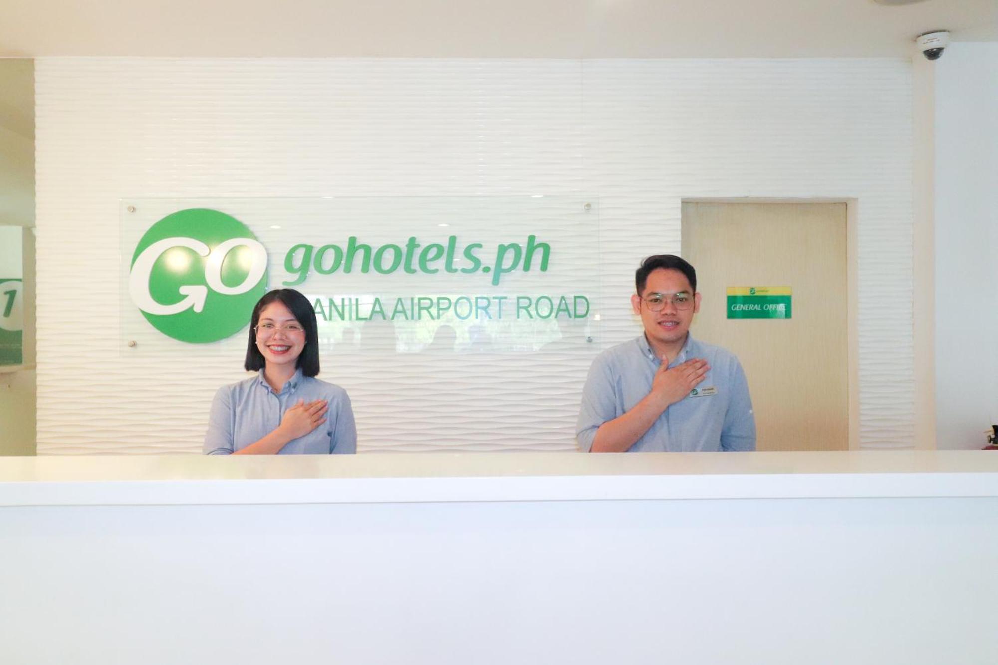 Go Hotels Manila Airport Road Paranaque City Exteriör bild